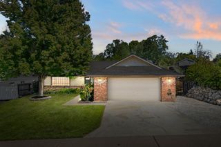 1728 Almaden Drive, Redding, CA 96001