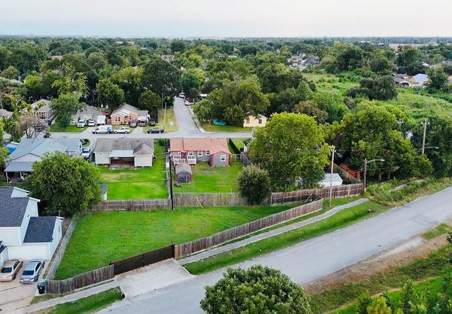 3412 Russell Street, Houston, TX 77026