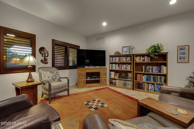 5112 N Fort Buchanan Trail, Tucson, AZ 85750