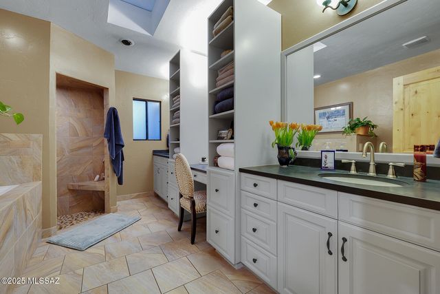 5112 N Fort Buchanan Trail, Tucson, AZ 85750