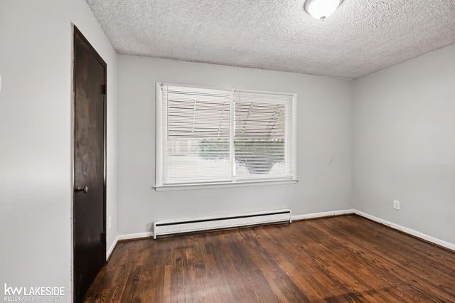 245 N Broadway Street, Mt Clemens, MI 48043