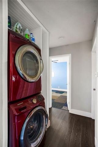 2633 E Langsford Road, Lee's Summit, MO 64063