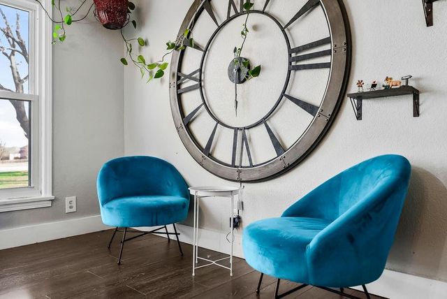 2633 E Langsford Road, Lee's Summit, MO 64063