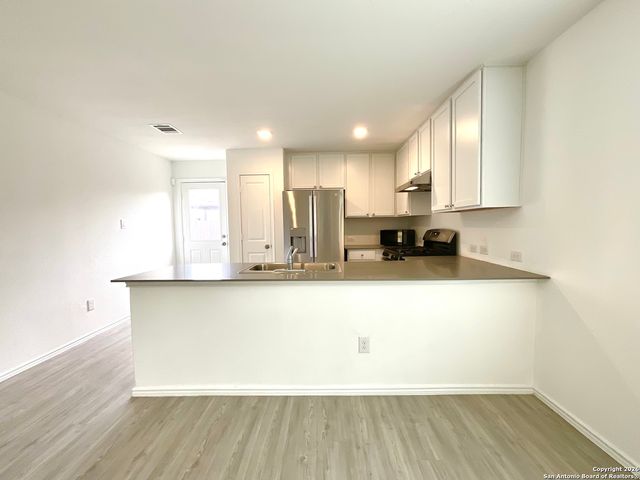 6934 Celestial Cv, San Antonio, TX 78252