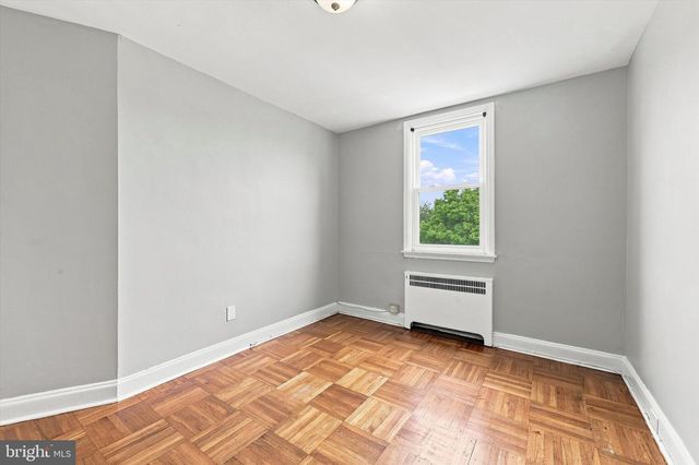 7271 BRADFORD RD, Upper Darby, PA 19082