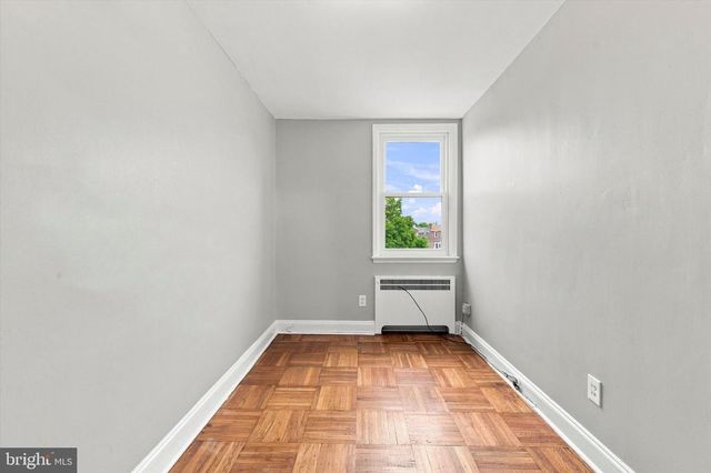 7271 BRADFORD RD, Upper Darby, PA 19082