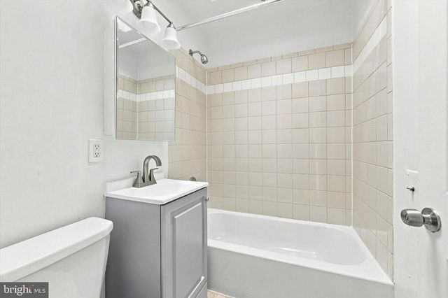 7271 BRADFORD RD, Upper Darby, PA 19082