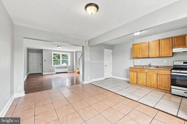 7271 BRADFORD RD, Upper Darby, PA 19082