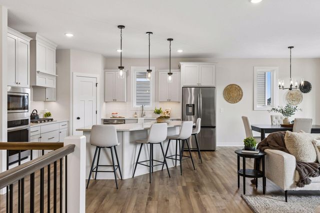 10196 Queensland Lane N, Maple Grove, MN 55311