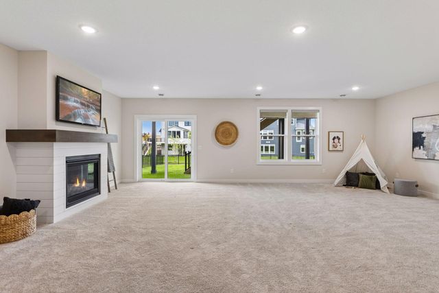 10196 Queensland Lane N, Maple Grove, MN 55311
