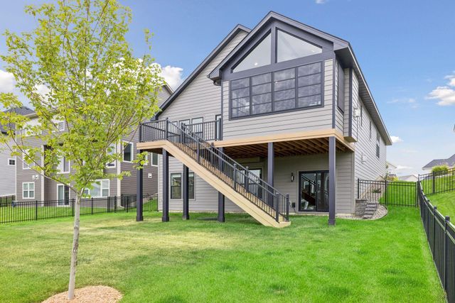 10196 Queensland Lane N, Maple Grove, MN 55311