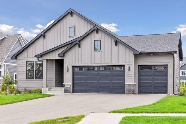 10196 Queensland Lane N, Maple Grove, MN 55311