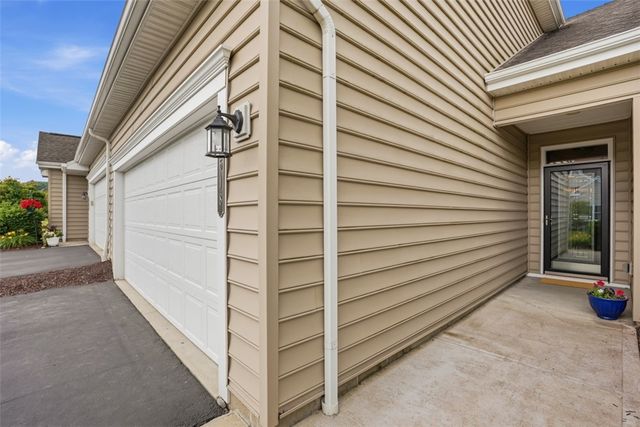 618 Old Glory Lane, Economy, PA 15042