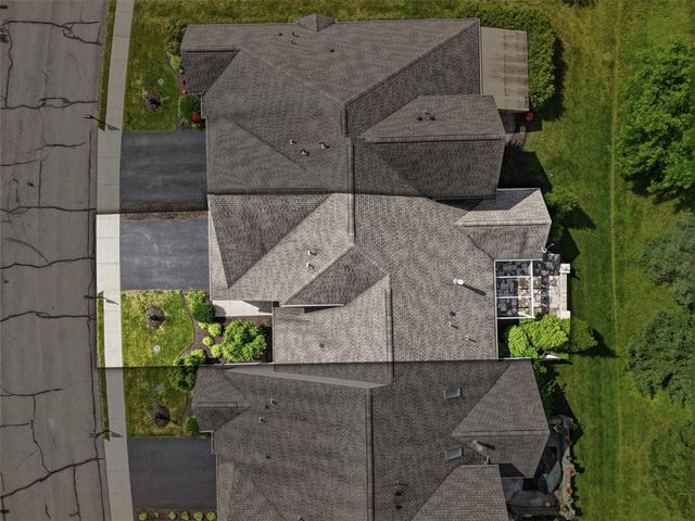 618 Old Glory Lane, Economy, PA 15042