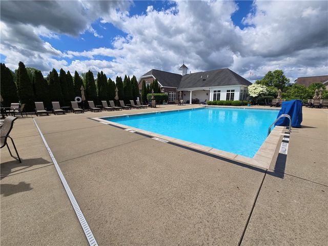 618 Old Glory Lane, Economy, PA 15042
