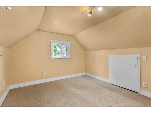 3219 Se 174TH Ave, Portland, OR 97236