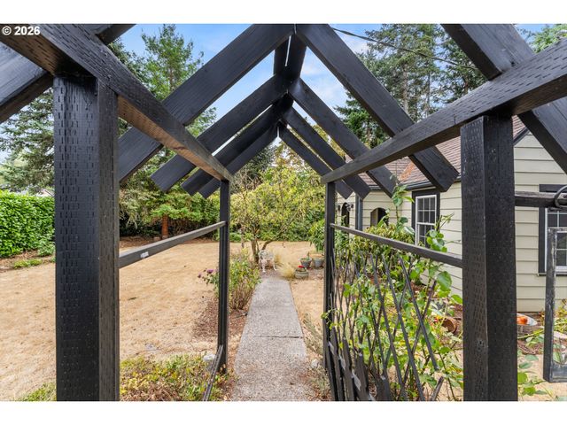 3219 Se 174TH Ave, Portland, OR 97236