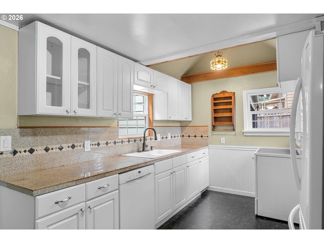 3219 Se 174TH Ave, Portland, OR 97236