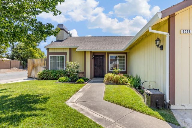 9098 Burst Ct, Sacramento, CA 95826