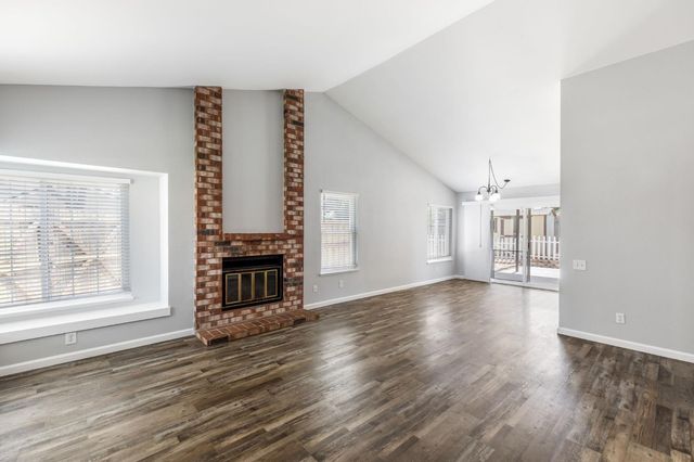9098 Burst Ct, Sacramento, CA 95826