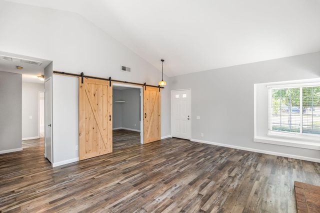 9098 Burst Ct, Sacramento, CA 95826