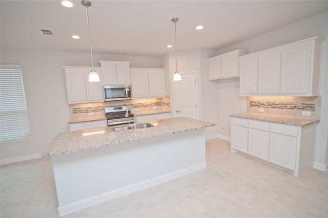 1021 Gillespie Drive, Fort Worth, TX 76247