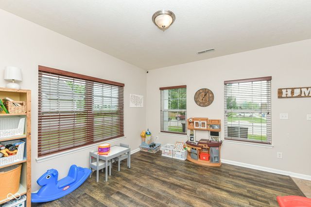 1417 Graybark, Sheridan, IN 46069