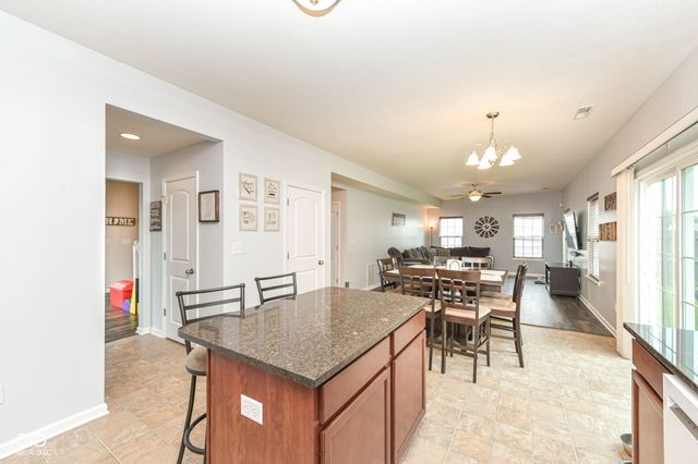 1417 Graybark, Sheridan, IN 46069