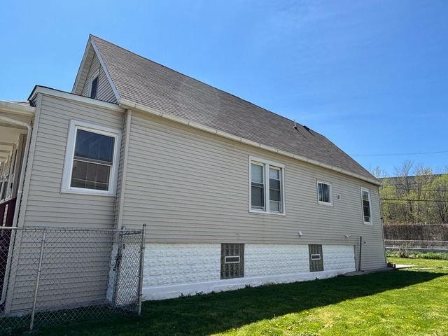 9236 S Blackstone Avenue, Chicago, IL 60619