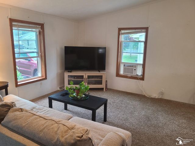 3202 Ferndale Street, Frenchtown Twp, MI 48162