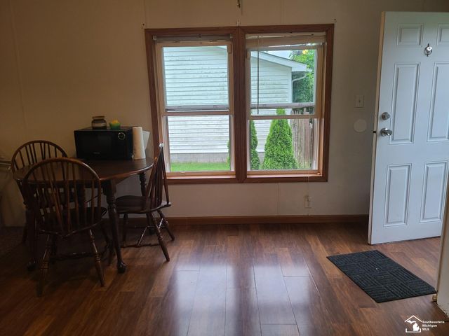 3202 Ferndale Street, Frenchtown Twp, MI 48162