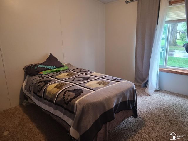 3202 Ferndale Street, Frenchtown Twp, MI 48162