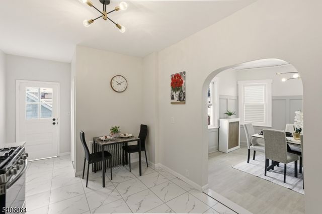 204 Pine St, Roselle Boro, NJ 07203