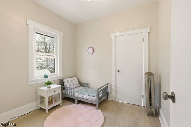 204 Pine St, Roselle Boro, NJ 07203