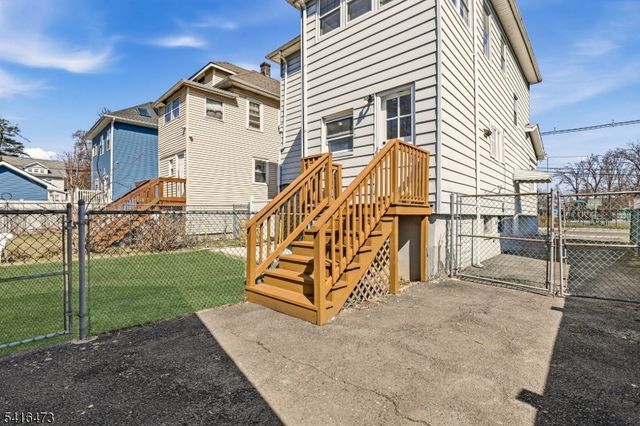 204 Pine St, Roselle Boro, NJ 07203