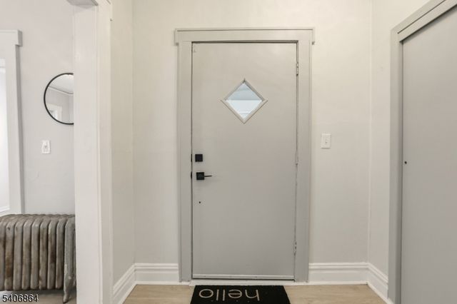 204 Pine St, Roselle Boro, NJ 07203