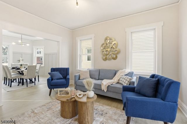 204 Pine St, Roselle Boro, NJ 07203