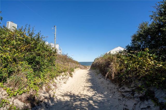 4467 Ocean View AVE, Virginia Beach, VA 23455