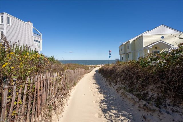 4467 Ocean View AVE, Virginia Beach, VA 23455