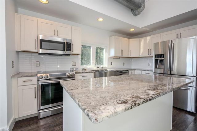 4467 Ocean View AVE, Virginia Beach, VA 23455