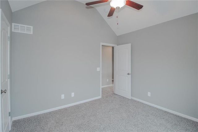 8977 NE 99th Street, Kansas City, MO 64157