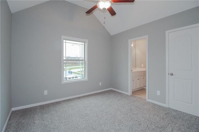 8977 NE 99th Street, Kansas City, MO 64157