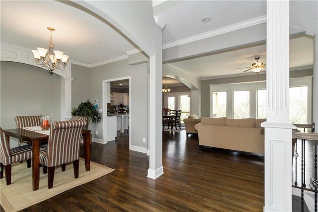 8977 NE 99th Street, Kansas City, MO 64157