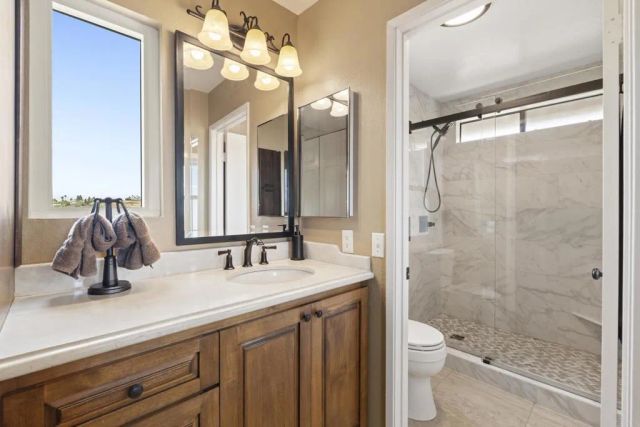 3555 Simsbury Ct, Carlsbad, CA 92010