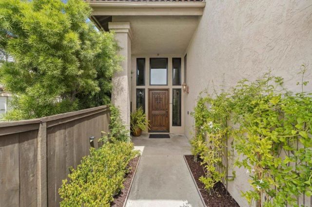 3555 Simsbury Ct, Carlsbad, CA 92010