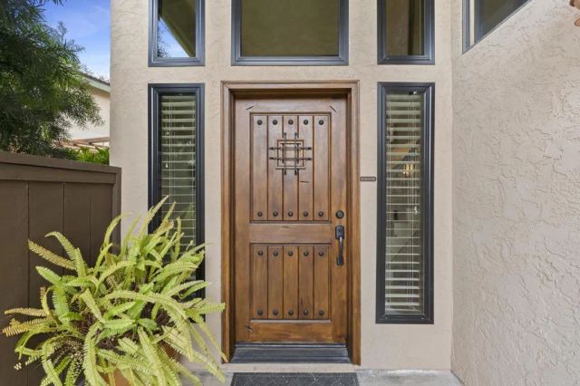 3555 Simsbury Ct, Carlsbad, CA 92010