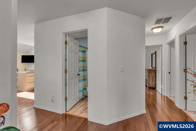 921 Hermanson St, Woodburn, OR 97071