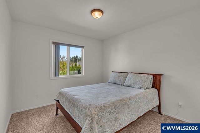 921 Hermanson St, Woodburn, OR 97071