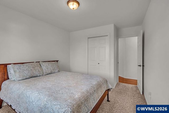 921 Hermanson St, Woodburn, OR 97071