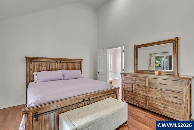 921 Hermanson St, Woodburn, OR 97071